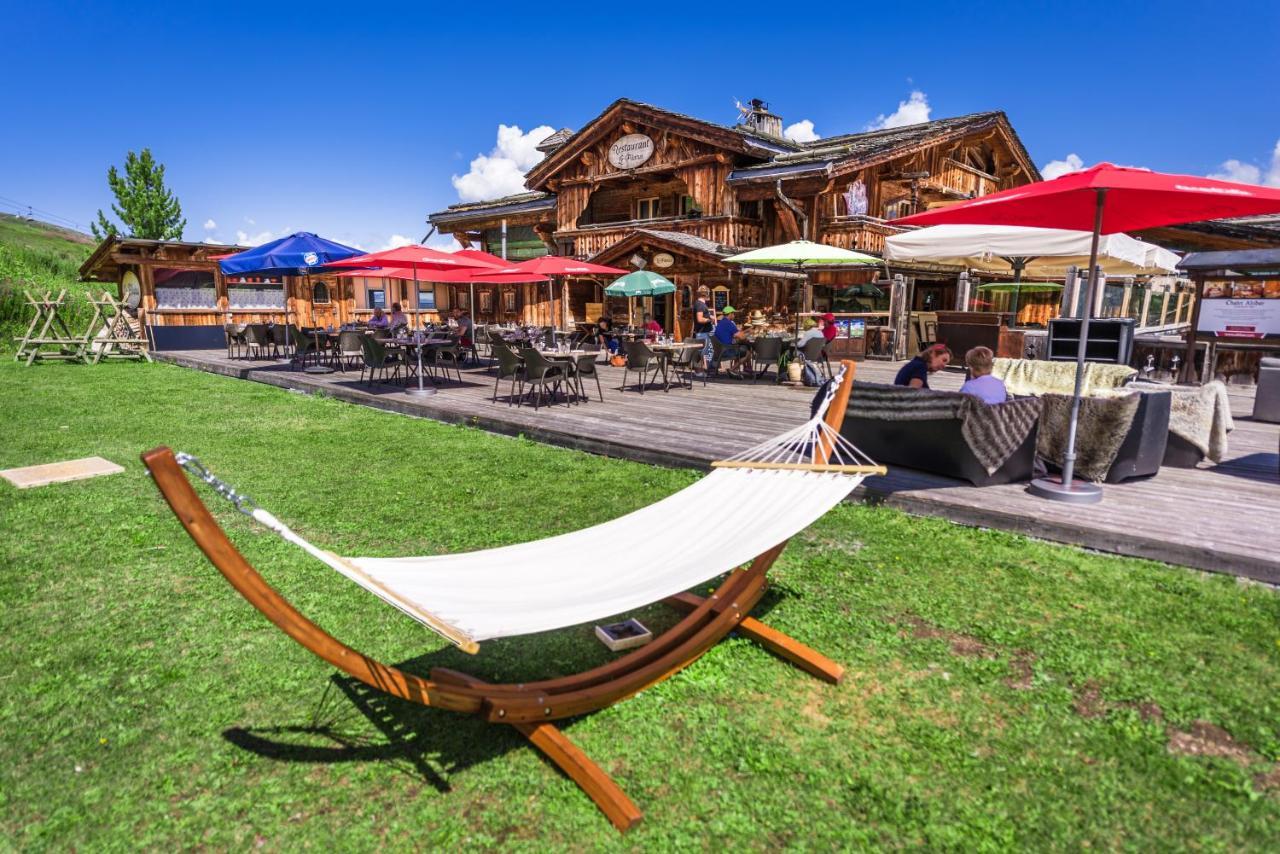 Hôtel 3 étoiles -Restaurant Le Pilatus Courchevel Exterior foto